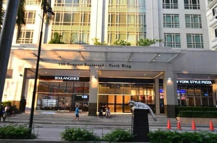Staycation Condotel @150Newport Pasay City Manila Esterno foto